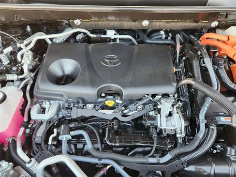 Used 2021 Toyota RAV4 SE image 21