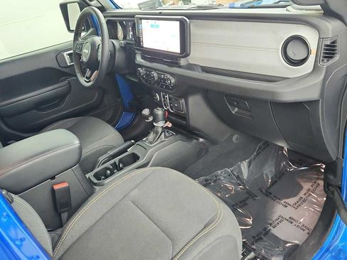 Used 2024 Jeep Wrangler Unlimited Sport AWD/4WD image 22