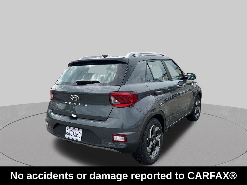 Used 2026 Hyundai Venue SEL FWD image 4