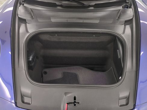Certified 2025 Porsche 911 Targa 4 GTS AWD/4WD image 10