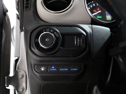 Used 2023 Jeep Wrangler Unlimited Sahara AWD/4WD image 20