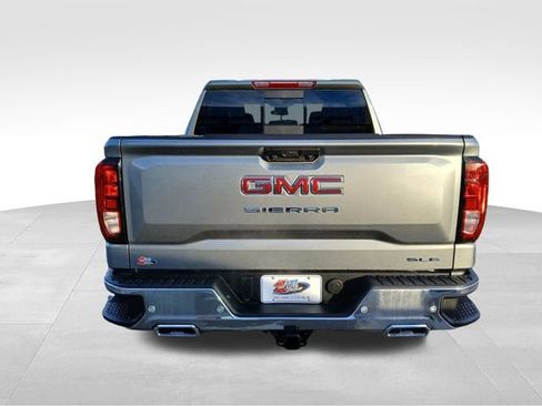 New 2026 GMC Sierra 1500 SLE image 4