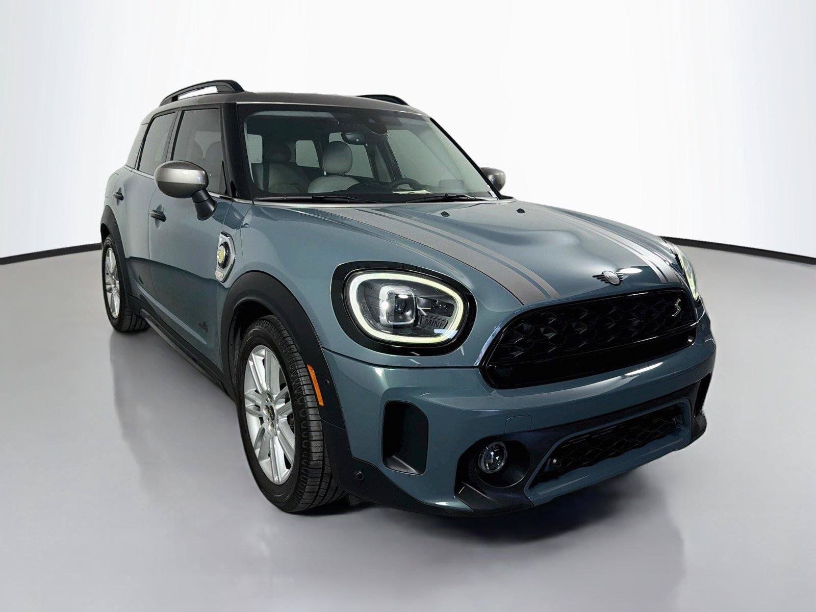 Used 2023 MINI Cooper Countryman SE w/ Storage Package AWD/4WD image 3