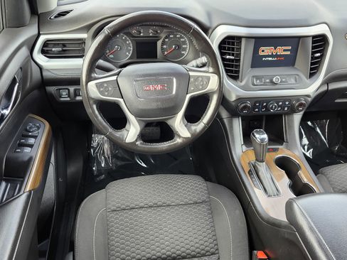 Used 2019 GMC Acadia SLE image 25