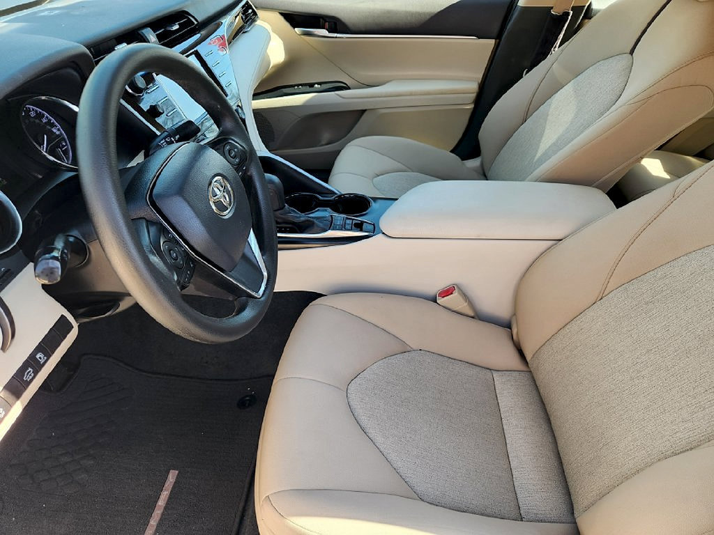 Used 2020 Toyota Camry LE w/ Fleet Convenience Package FWD image 13