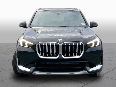 Used 2025 BMW X1 xDrive28i w/ Convenience Package AWD/4WD image 4
