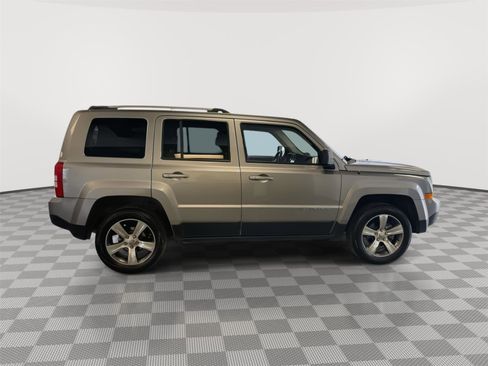 Used 2016 Jeep Patriot High Altitude image 5