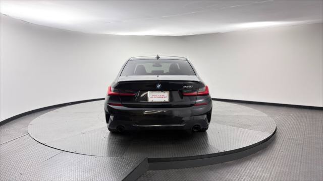 Used 2021 BMW 330i Sedan w/ M Sport Package RWD image 7