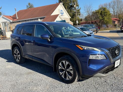 Used 2023 Nissan Rogue SV w/ SV Premium B Package AWD/4WD image 3