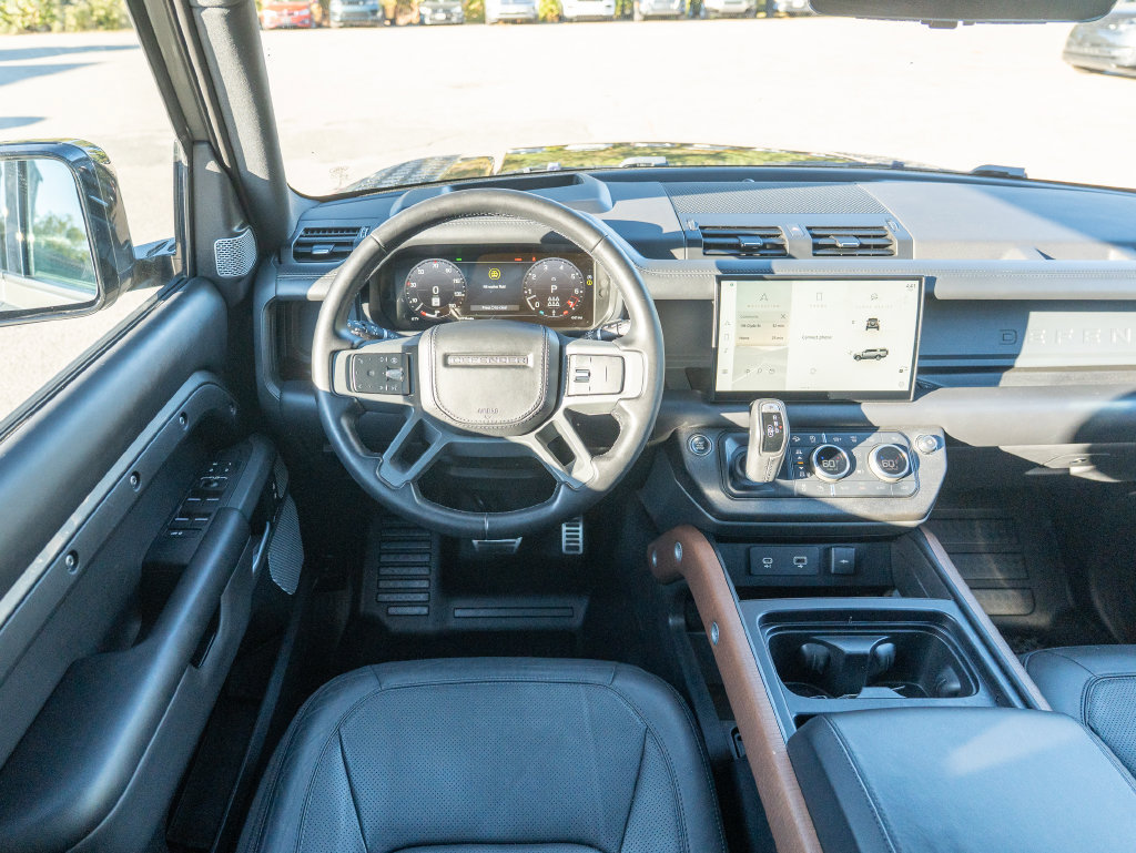 Used 2024 Land Rover Defender 130 X AWD/4WD image 13