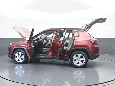 Used 2022 Jeep Compass Latitude image 68