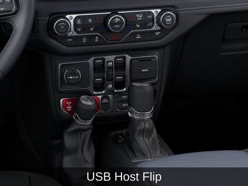 Used 2025 Jeep Gladiator Mojave w/ Convenience Group AWD/4WD image 34