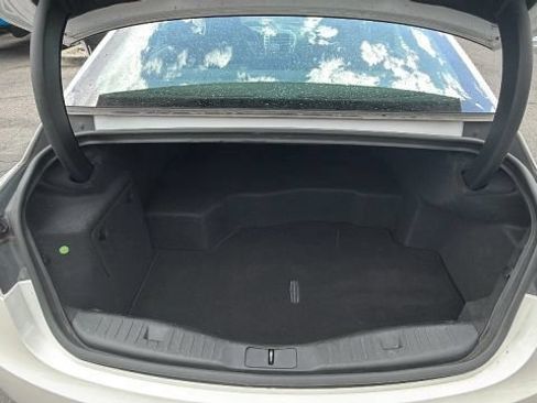 Used 2019 Lincoln MKZ Reserve FWD image 17