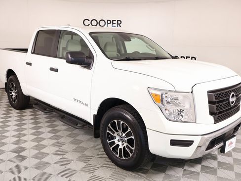 Used 2024 Nissan Titan SV w/ Accessory Utility Package image 1