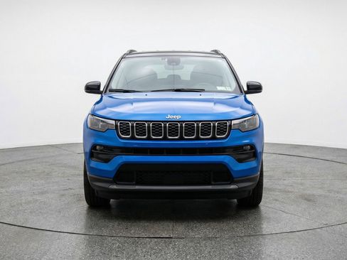 Used 2025 Jeep Compass Limited image 2