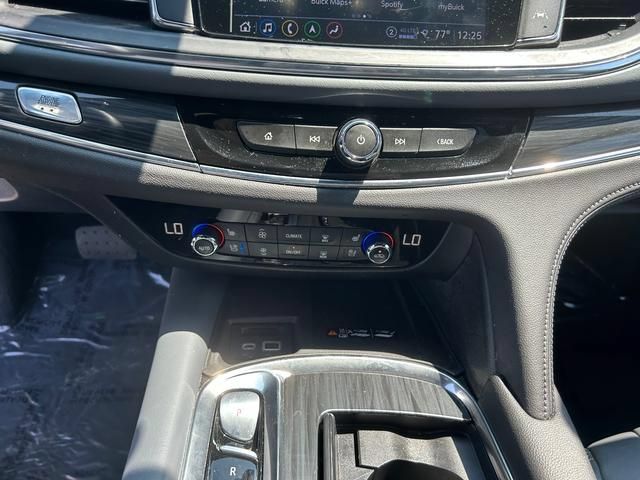 Used 2024 Buick Enclave Premium AWD/4WD image 19
