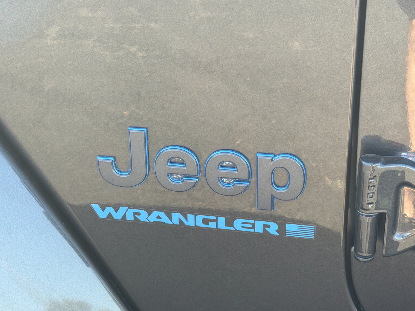 Used 2024 Jeep Wrangler Unlimited AWD/4WD image 38