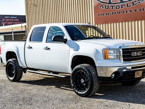 Used 2010 GMC Sierra 1500 SLE w/ Power Pack Plus image 2