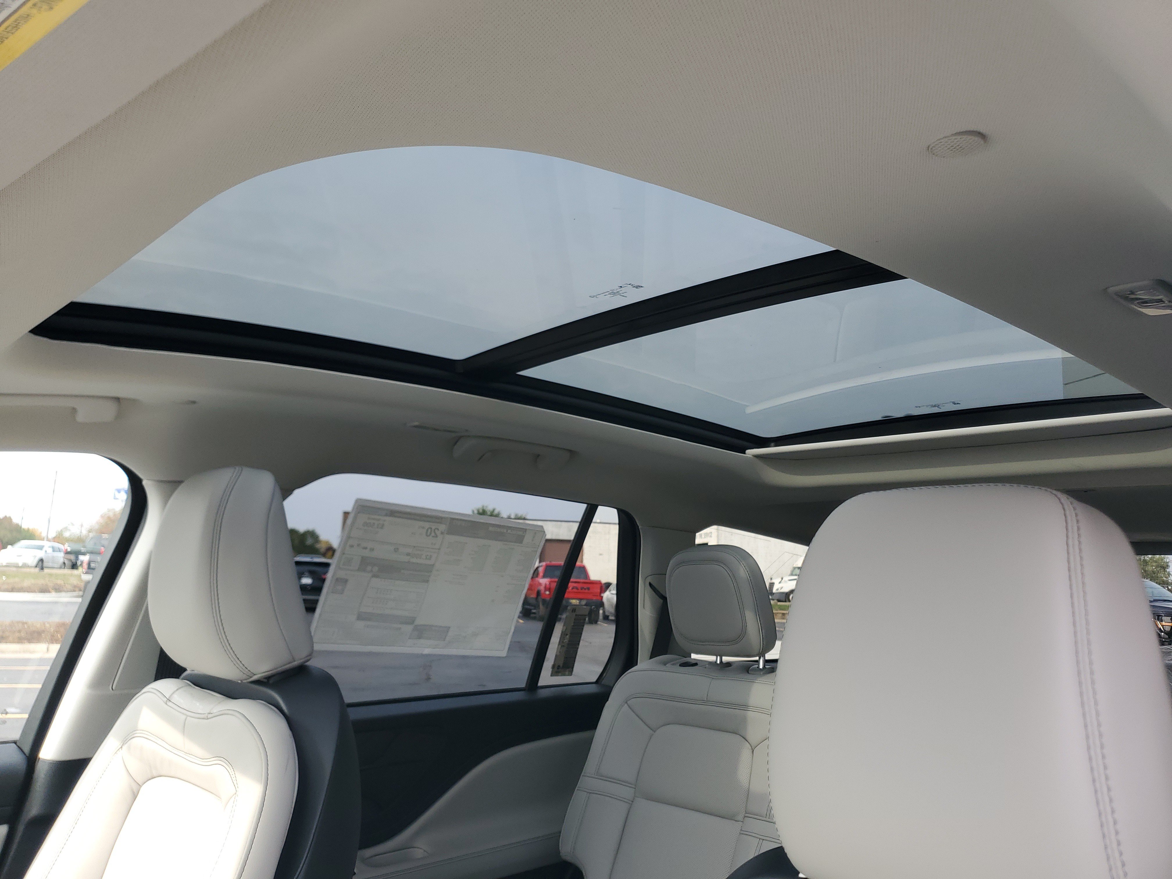 New 2027 Lincoln Aviator Reserve w/ Jet Appearance Package AWD/4WD image 10