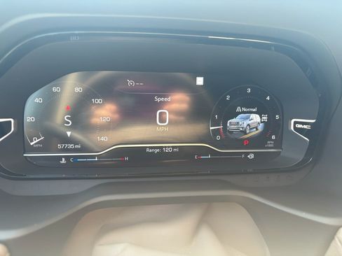 Used 2023 GMC Yukon Denali w/ Max Trailering Package AWD/4WD image 7
