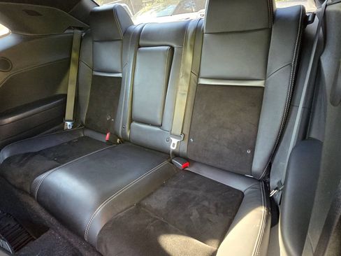 Used 2014 Dodge Challenger R/T RWD image 15