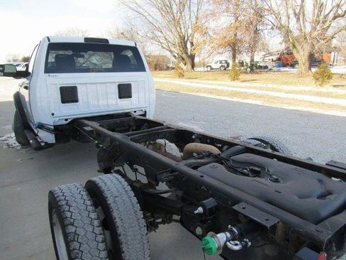 Used 2022 RAM 5500 Tradesman AWD/4WD image 25