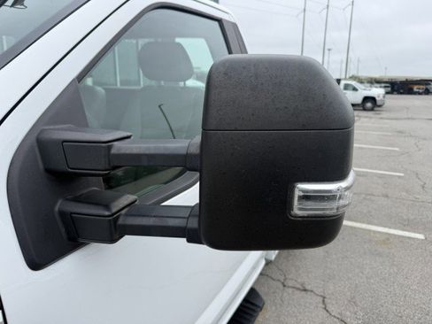 Used 2019 Ford F250 XL w/ Power Equipment Group RWD image 18
