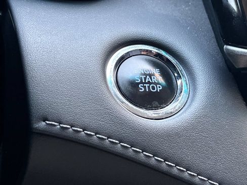 Used 2022 Toyota Highlander LE FWD image 26