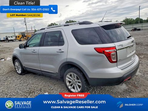 Used 2013 Ford Explorer XLT FWD image 3