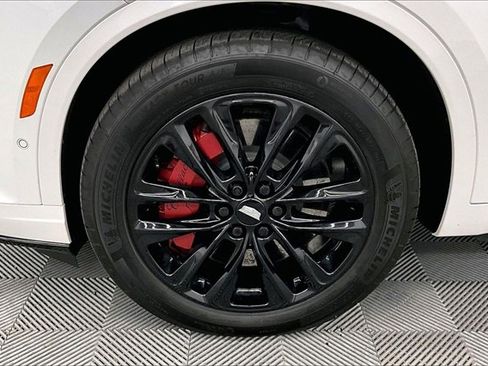 Used 2024 Cadillac XT6 Sport image 9