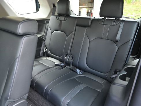 Used 2025 Honda Pilot EX-L image 16