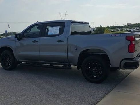 Used 2024 Chevrolet Silverado 1500 Custom w/ Turbomax Blackout Package AWD/4WD image 6