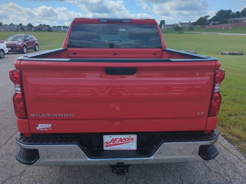 Used 2024 Chevrolet Silverado 1500 LT image 7