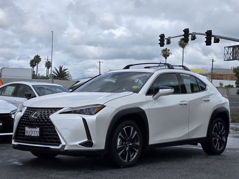 Certified 2025 Lexus UX 300h FWD w/ Accessory Package (Z2) image 8