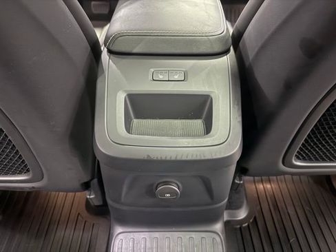 Used 2024 Volvo XC60 T8 Polestar image 26