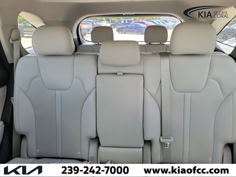 Used 2023 Kia Sorento S w/ Panoramic Sunroof Package FWD image 13