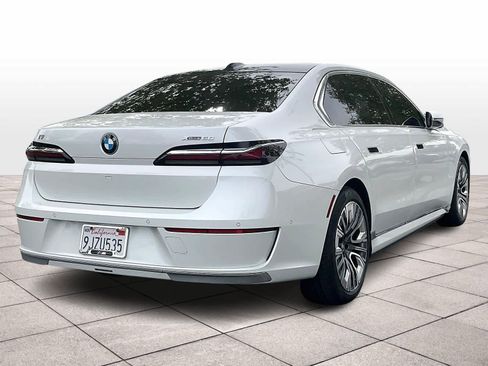 Used 2024 BMW i7 xDrive60 AWD/4WD image 15