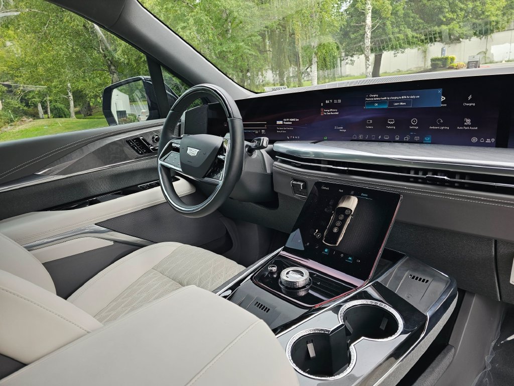 New 2026 Cadillac Escalade IQ Luxury 1 AWD/4WD image 9