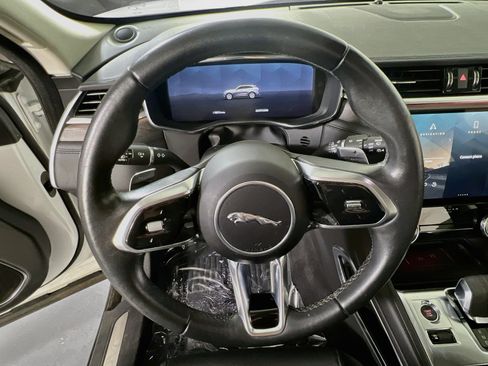 Used 2023 Jaguar F-PACE S AWD/4WD image 11