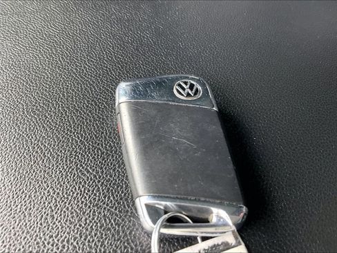 Used 2023 Volkswagen Atlas Cross Sport SEL R-Line image 12