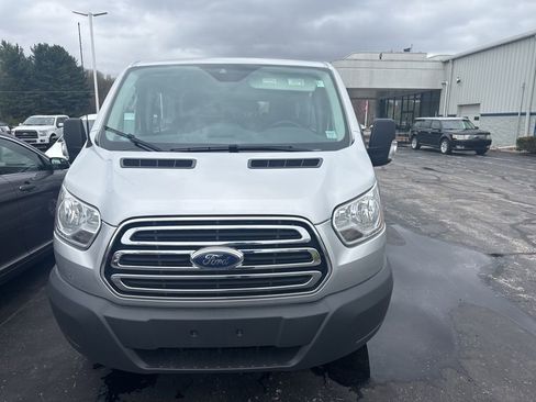Used 2017 Ford Transit 150 XLT image 2