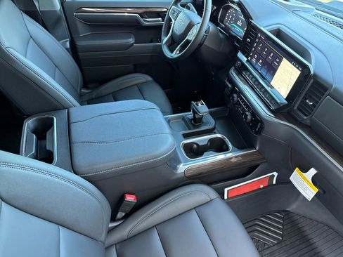 New 2026 Chevrolet Silverado 1500 LT Trail Boss w/ LT Trail Boss Premium Package AWD/4WD image 14