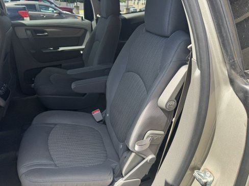 Used 2017 Chevrolet Traverse LT w/ Style and Technology Package AWD/4WD image 11