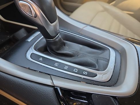 Used 2013 Ford Fusion SE FWD image 19