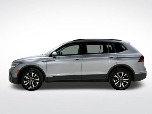 Used 2024 Volkswagen Tiguan S image 5