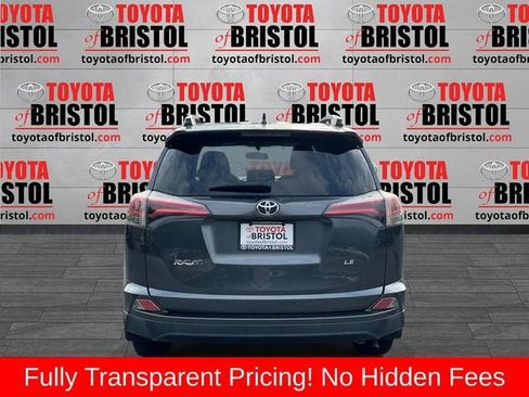 Used 2016 Toyota RAV4 LE FWD image 4
