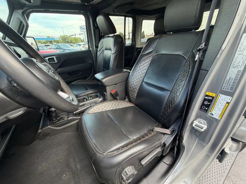 Used 2023 Jeep Wrangler Unlimited Sahara AWD/4WD image 9
