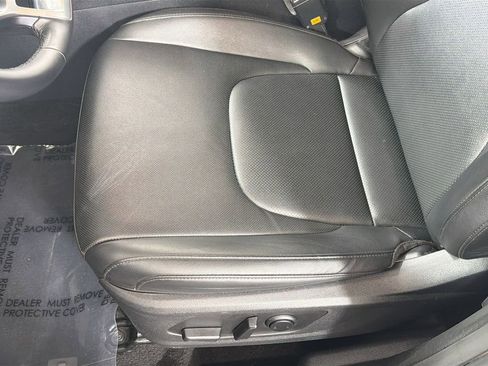 Used 2025 Kia Sportage EX AWD/4WD image 21