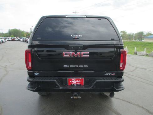Used 2022 GMC Sierra 2500 AT4 w/ AT4 Premium Plus Package image 6