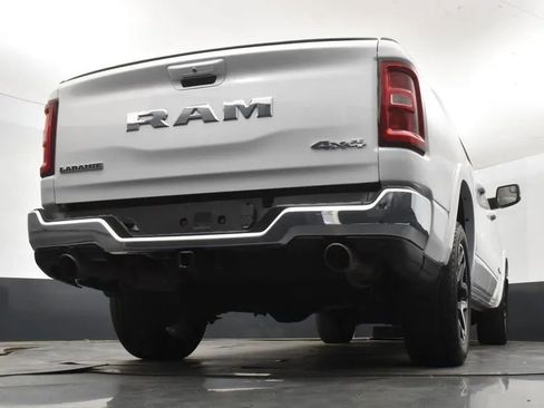 Used 2025 RAM 1500 Laramie image 13